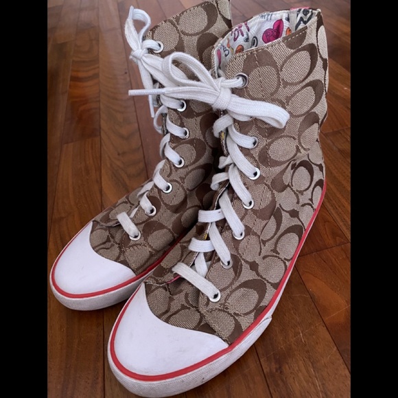 Coach Running Shoes - Picture 2 of 4